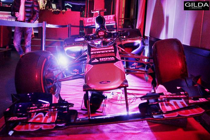 la_Toro_Rosso_1