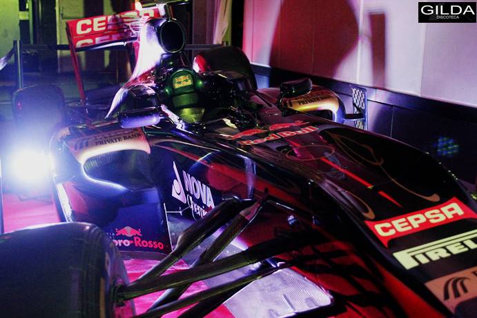 la_Toro_Rosso_2