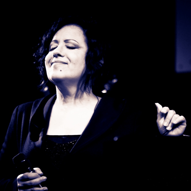 Antonella_Live_01_HD_modificata