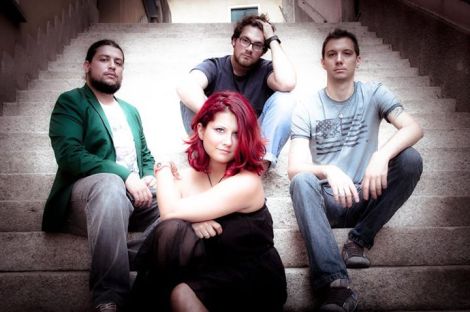 Scimmie_Suspensiondots