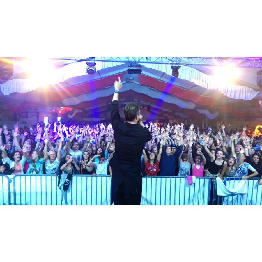 CICp9kHWcAAv7q2.jpg_large