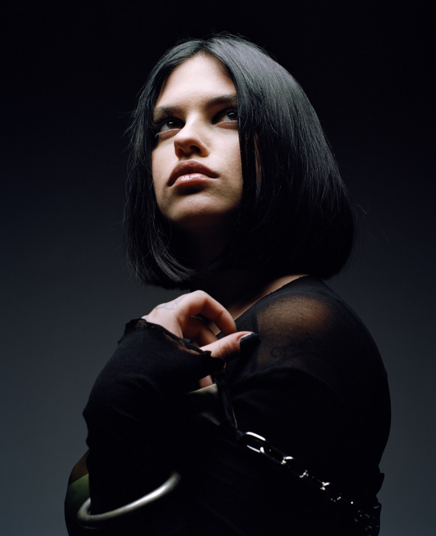 PRIESTISS 6844_ 005
